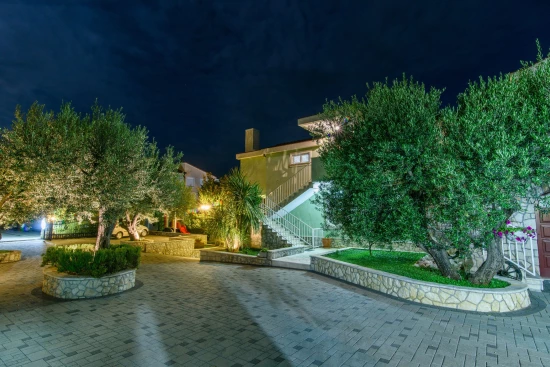 Apartmán Střední Dalmácie - Okrug Gornji DA 3309 N4