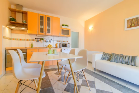 Apartmán Střední Dalmácie - Okrug Gornji DA 3309 N4