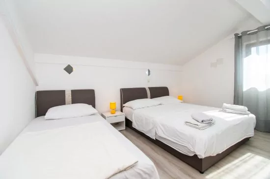 Apartmán Severní Dalmácie - Privlaka DA 5303 N2