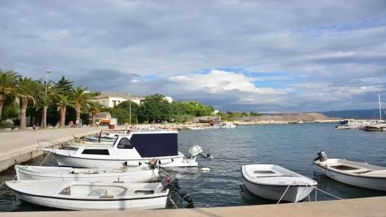 Přístav a promenáda - Dugi Rat