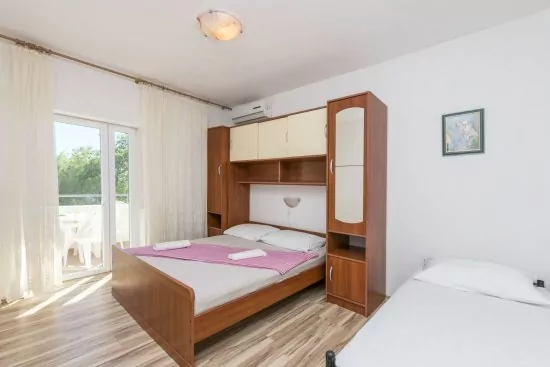 Apartmánový pokoj Střední Dalmácie - Brela DA 2205 N1