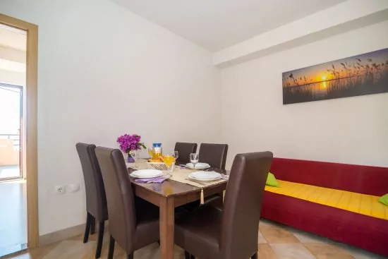 Apartmán Střední Dalmácie - Pisak DA 2307 N1