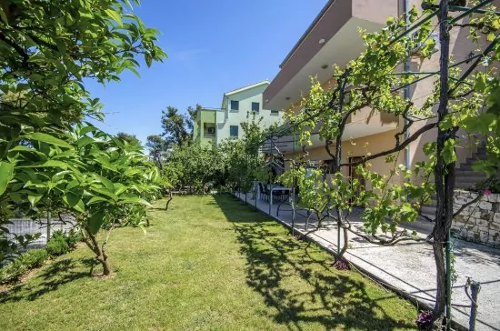 Apartmán Střední Dalmácie - Okrug Donji DA 3311 N1
