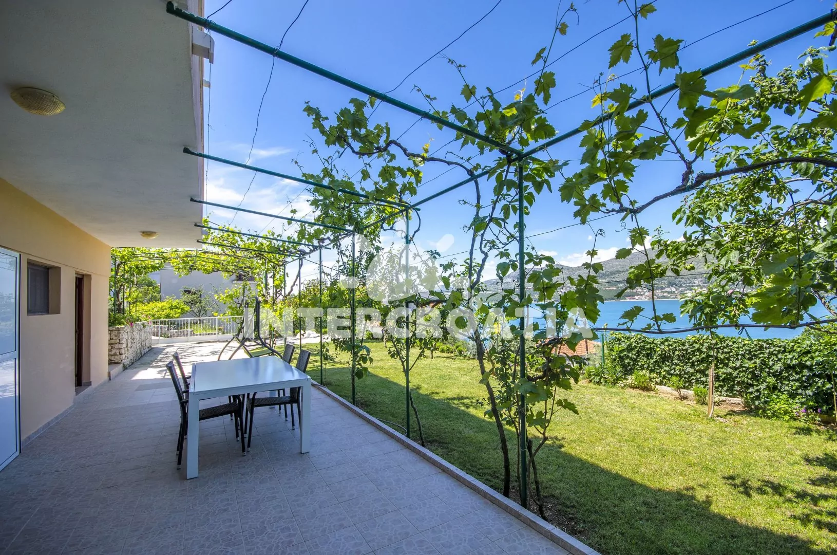 Apartmán Střední Dalmácie - Okrug Donji DA 3311 N1