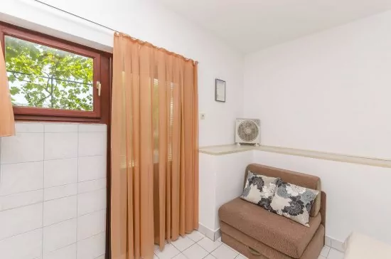 Apartmán Střední Dalmácie - Okrug Donji DA 3311 N1