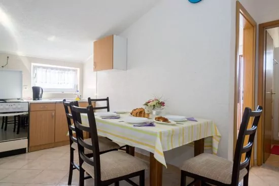 Apartmán Střední Dalmácie - Pisak DA 2307 N4