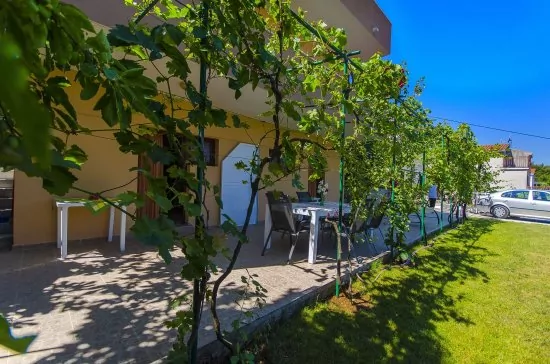 Apartmán Střední Dalmácie - Okrug Donji DA 3311 N2