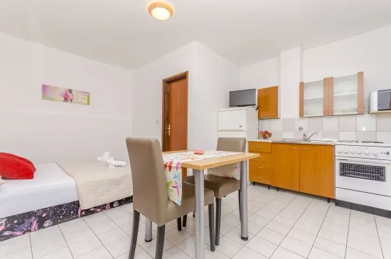 Apartmán Střední Dalmácie - Okrug Donji DA 3311 N2