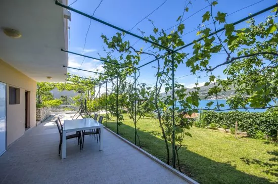 Apartmán Střední Dalmácie - Okrug Donji DA 3311 N3