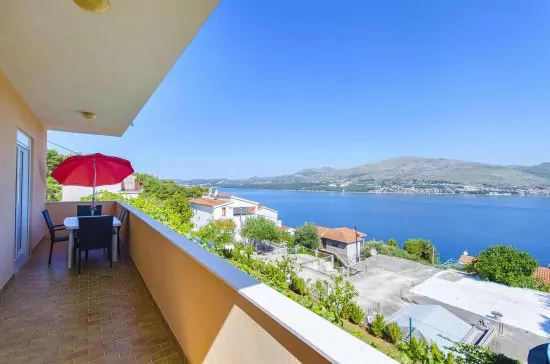 Apartmán Střední Dalmácie - Okrug Donji DA 3311 N4