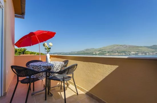 Apartmán Střední Dalmácie - Okrug Donji DA 3311 N5