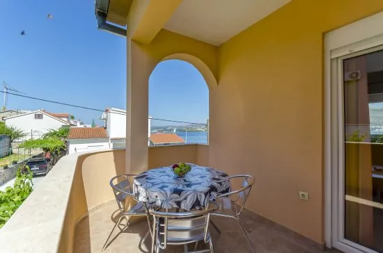 Apartmán Střední Dalmácie - Okrug Donji DA 3311 N5