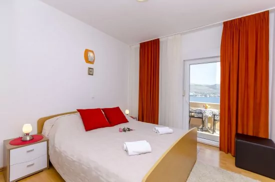 Apartmán Střední Dalmácie - Okrug Donji DA 3311 N5
