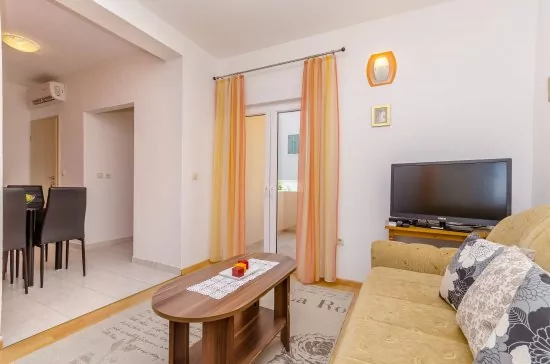 Apartmán Střední Dalmácie - Okrug Donji DA 3311 N5