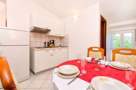 Apartmán Střední Dalmácie - Pisak DA 2308 N3