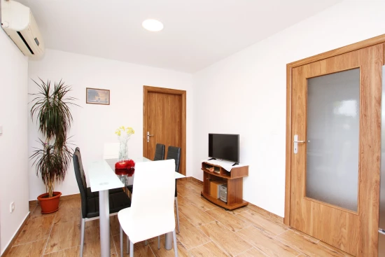 Apartmán Střední Dalmácie - Trogir DA 3212 N1