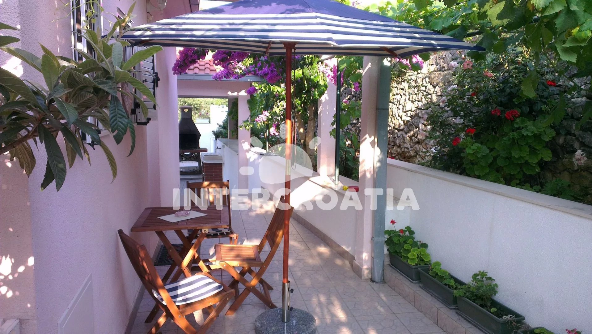 Apartmán Střední Dalmácie - Okrug Donji DA 3312 N2