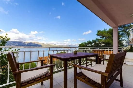 Apartmán Střední Dalmácie - Okrug Donji DA 3312 N2