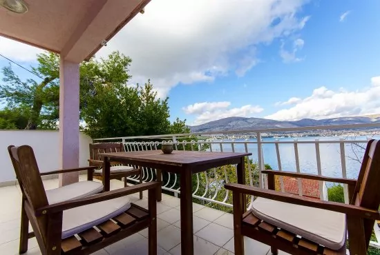 Apartmán Střední Dalmácie - Okrug Donji DA 3312 N2