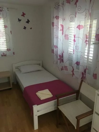 Apartmán Střední Dalmácie - Okrug Donji DA 3312 N2