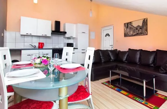 Apartmán Střední Dalmácie - Marina DA 3422 N2