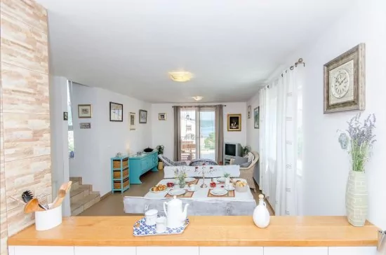 Vila Střední Dalmácie - Sevid DA 3484 N1