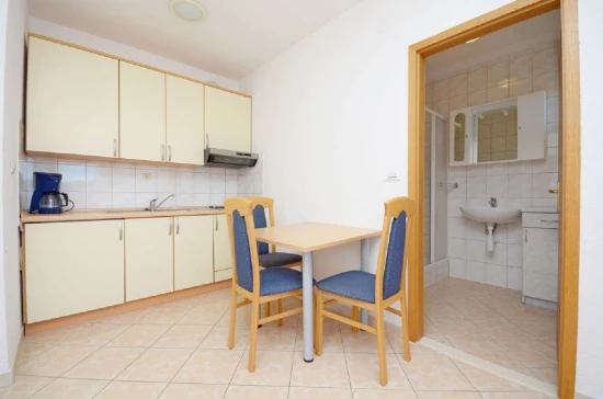 Apartmán Střední Dalmácie - Marina DA 3423 N3