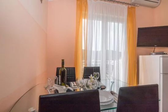 Apartmán Střední Dalmácie - Marina DA 3426 N3