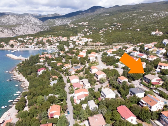 Umístění objektu z leteckého pohledu.