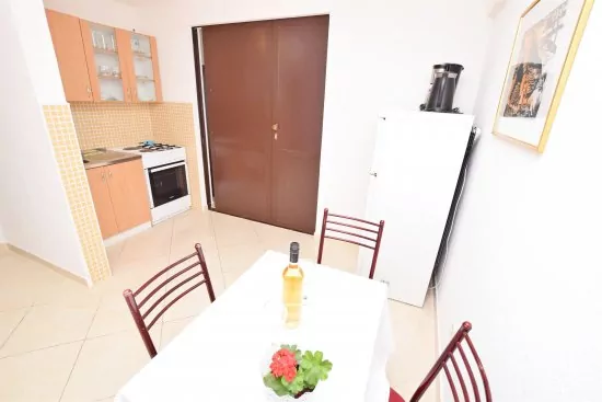 Apartmán Střední Dalmácie - Pisak DA 2309 N4