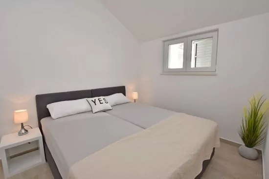 Apartmán Střední Dalmácie - Pisak DA 2310 N1