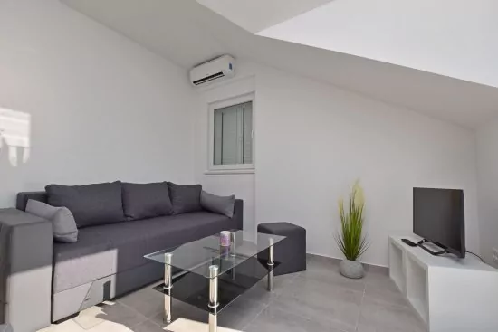 Apartmán Střední Dalmácie - Pisak DA 2310 N2