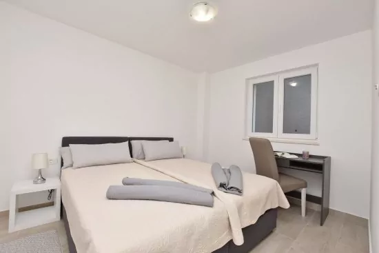Apartmán Střední Dalmácie - Pisak DA 2310 N5
