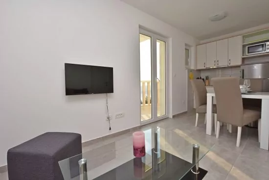 Apartmán Střední Dalmácie - Pisak DA 2310 N5