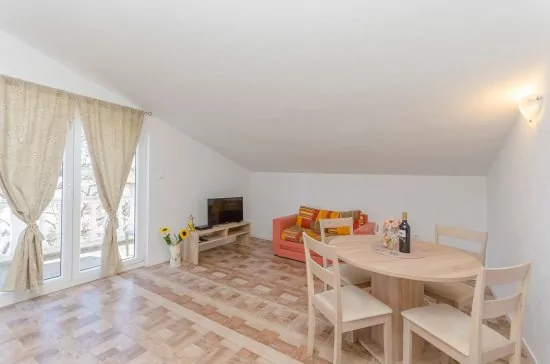 Apartmán Severní Dalmácie - Pirovac DA 4206 N1