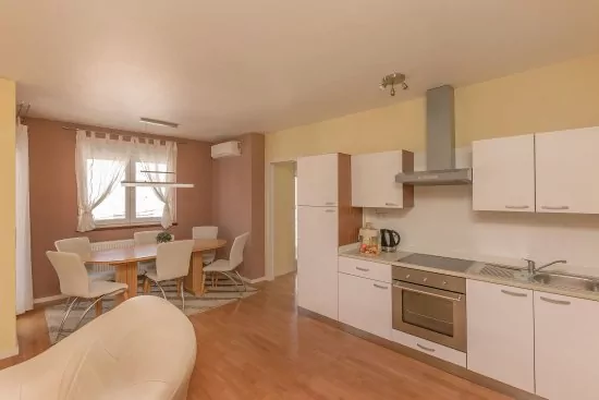 Apartmán Střední Dalmácie - Podstrana DA 2910 N1
