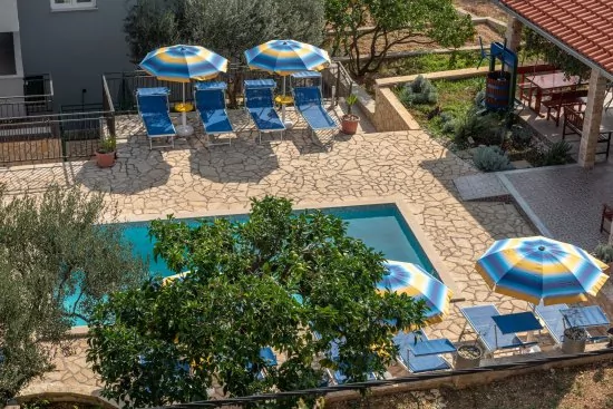 Apartmán Střední Dalmácie - Seget Donji DA 3232 N1