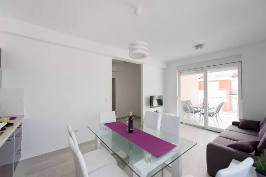 Apartmán Severní Dalmácie - Tribunj (Vodice) DA 4135 N1