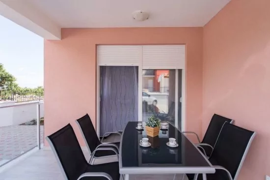 Apartmán Severní Dalmácie - Tribunj (Vodice) DA 4135 N3