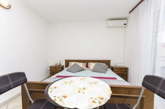 Apartmánový pokoj Severní Dalmácie - Tribunj (Vodice) DA 4137 N2