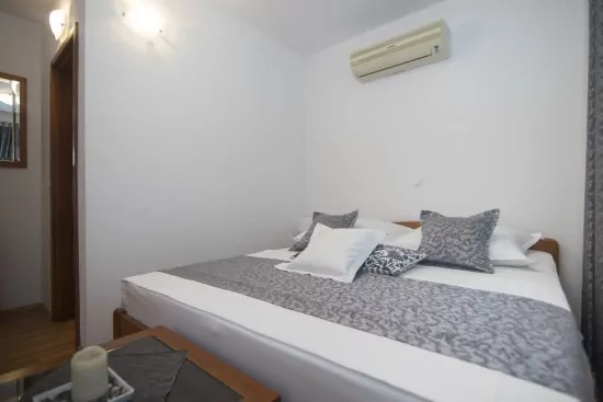 Apartmánový pokoj Střední Dalmácie - Tučepi DA 1904 N7