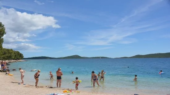 Drage- oblázková pláž.