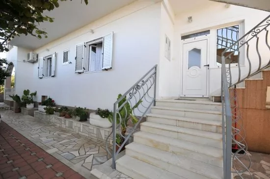 Apartmán Střední Dalmácie - Okrug Gornji DA 3316 N2