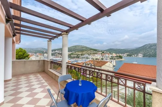 Apartmán Střední Dalmácie - Marina DA 3432 N1