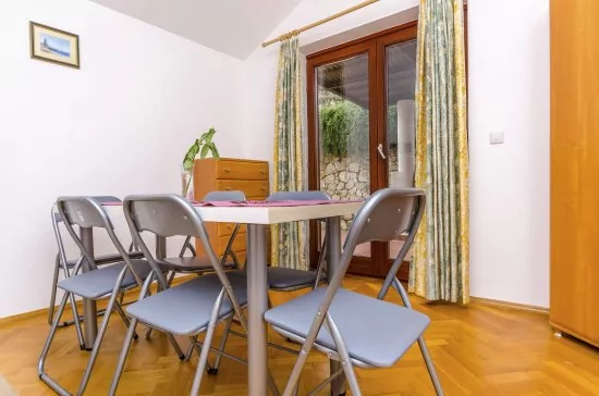 Apartmán Střední Dalmácie - Marina DA 3432 N1