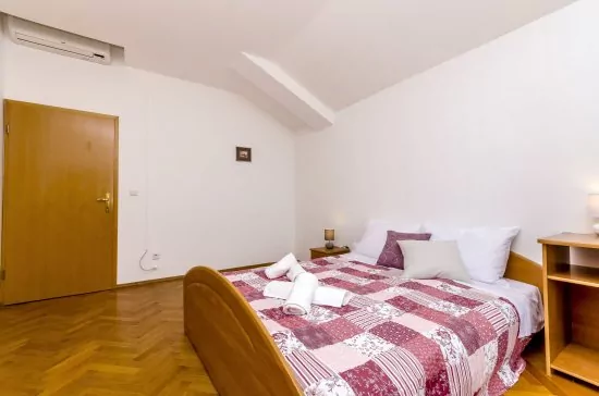 Apartmán Střední Dalmácie - Marina DA 3432 N1