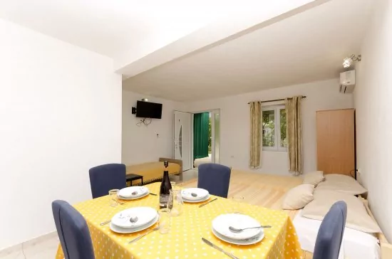 Apartmán Severní Dalmácie - Tribunj (Vodice) DA 4142 N2