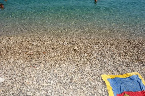 Crikvenica oblázková pláž.