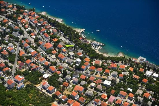 Umístění objektu z leteckého pohledu.