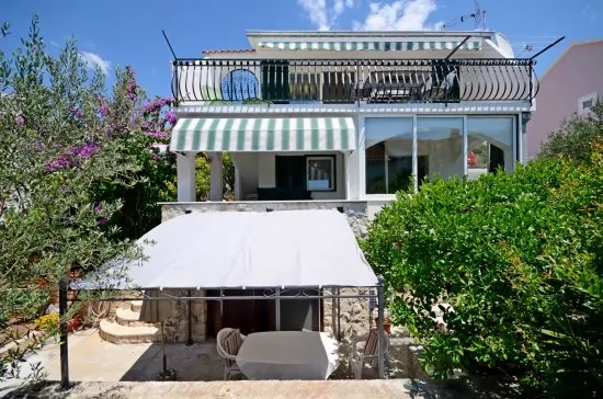 Apartmán Střední Dalmácie - Okrug Gornji DA 3317 N1